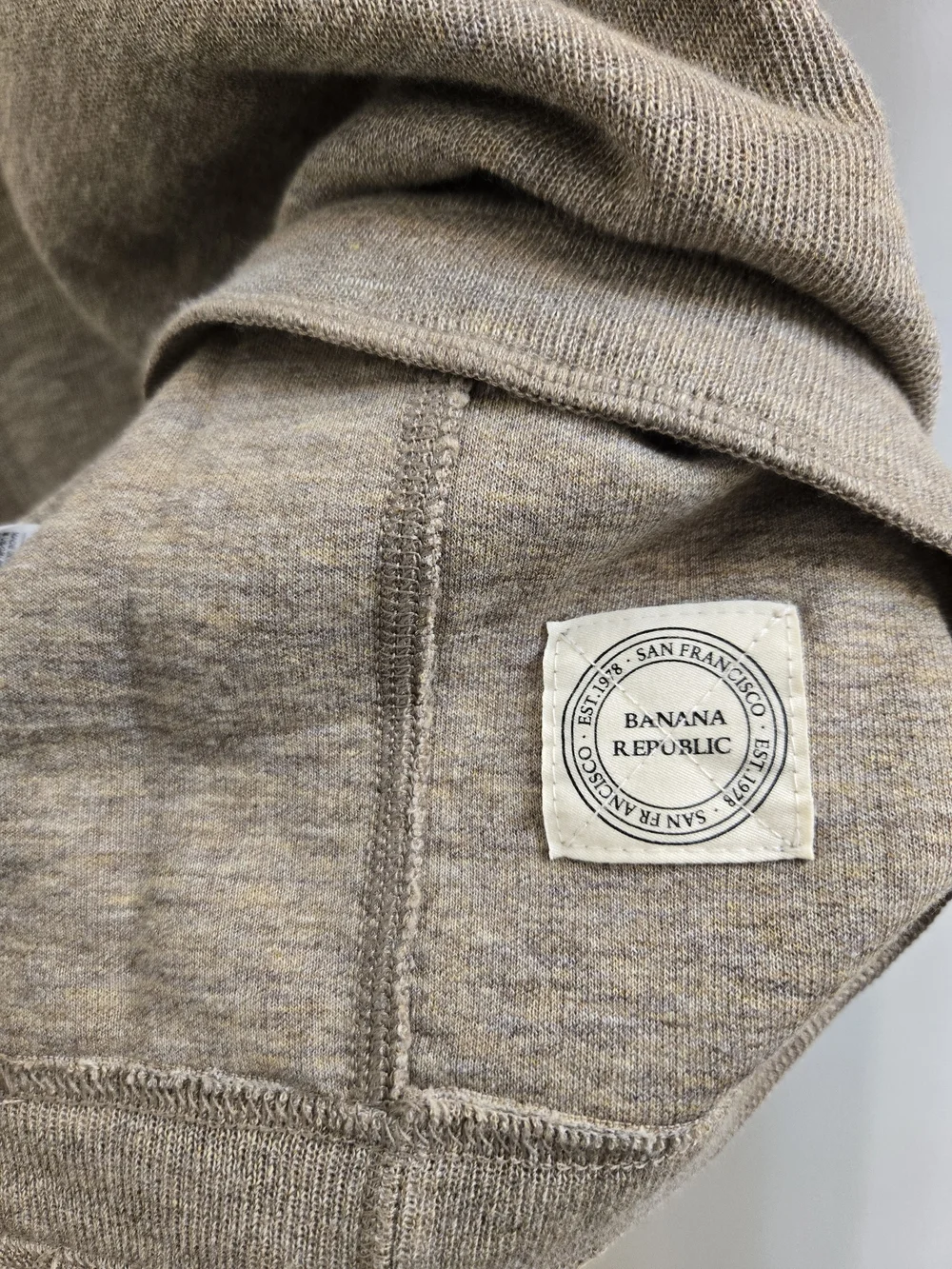 Banana Republic Men's Crewneck Sweater - Taupe Heather, Size L, NWT
